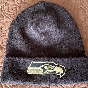 Seattle Seahawks Primary Basic Cuffed Knit Hat